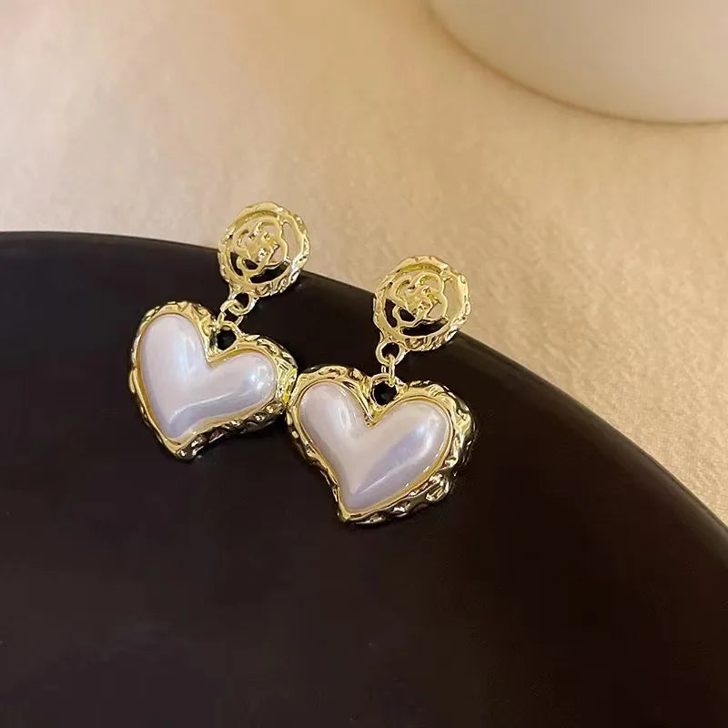 Pearl Heart Drop Earrings - TheFindify