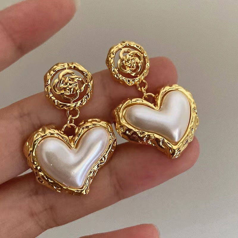 Pearl Heart Drop Earrings - TheFindify