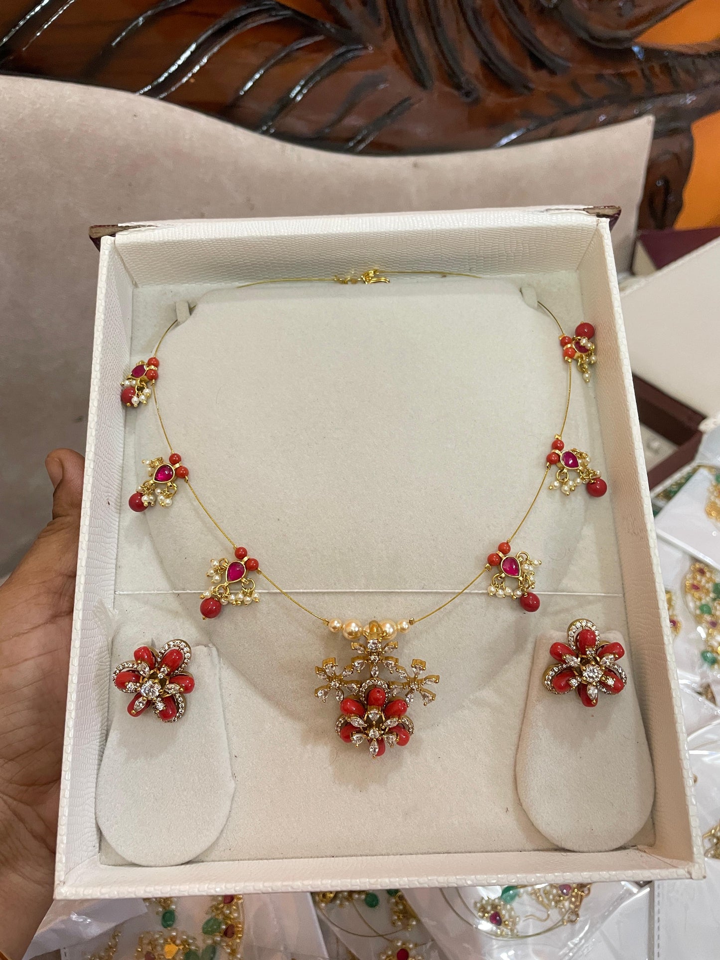 Red Flora Pearl Necklace With Earrings