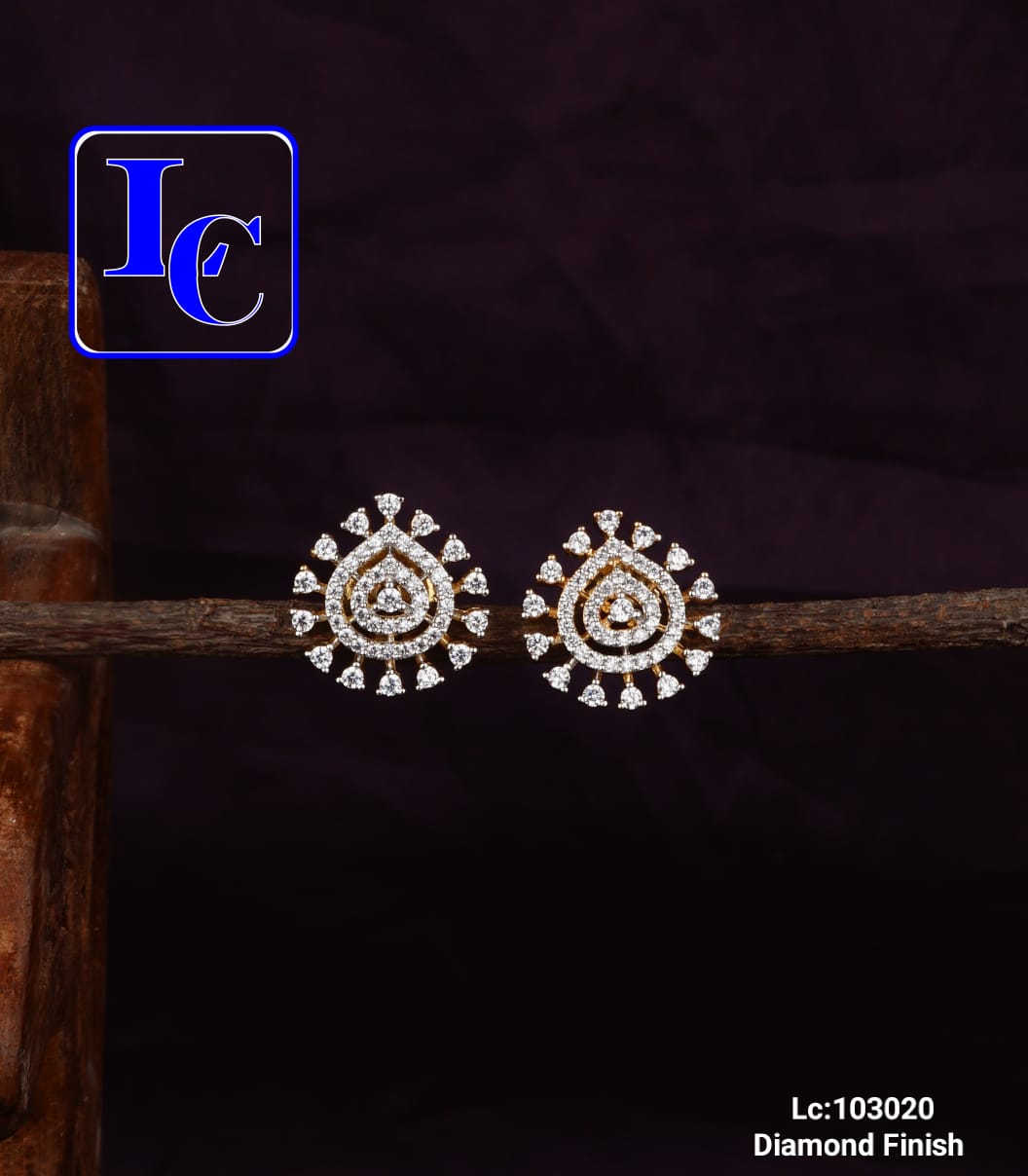 Royal Touch Earring Set