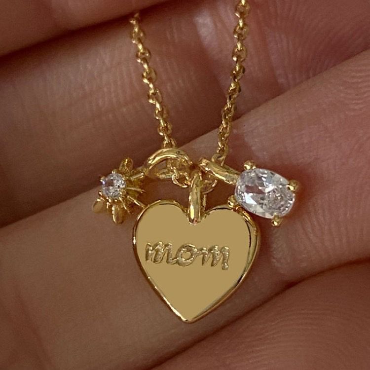 Mom Gold chain - TheFindify