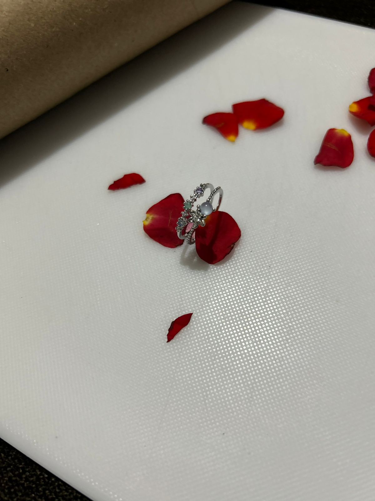 Sweet Geometric Artificial Gemstone Ring - TheFindify