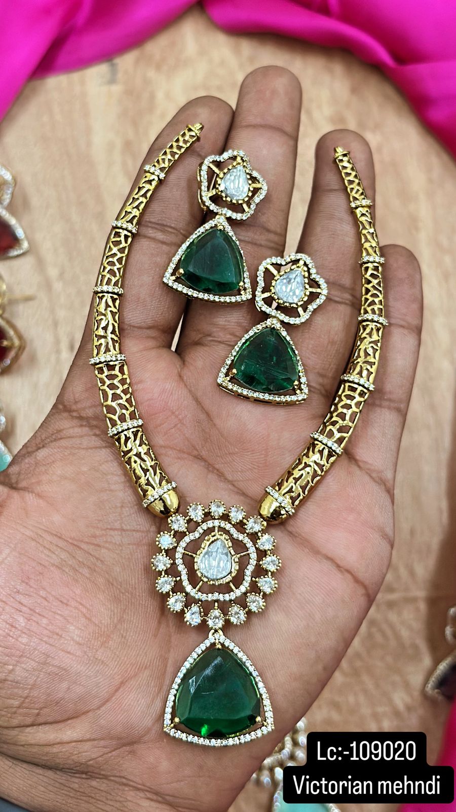 Matt Finish Kada Haram With Earrings