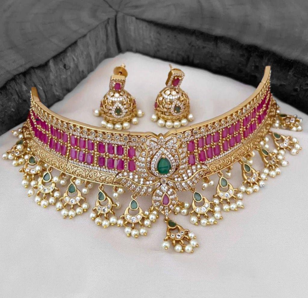Royal Bloom Choker Set - TheFindify