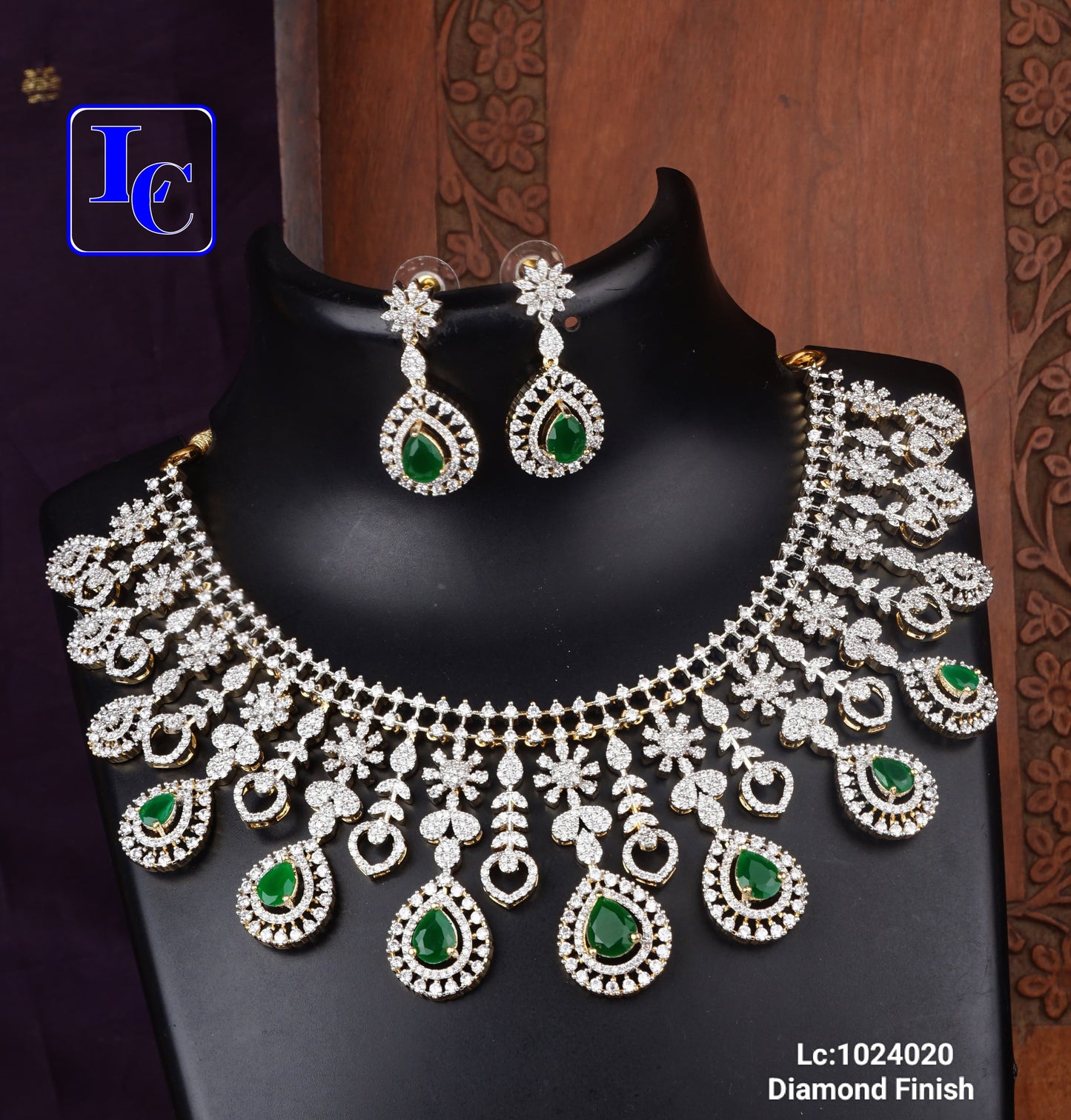 Gleam Luxe Diamond Finish Necklace Set - TheFindify
