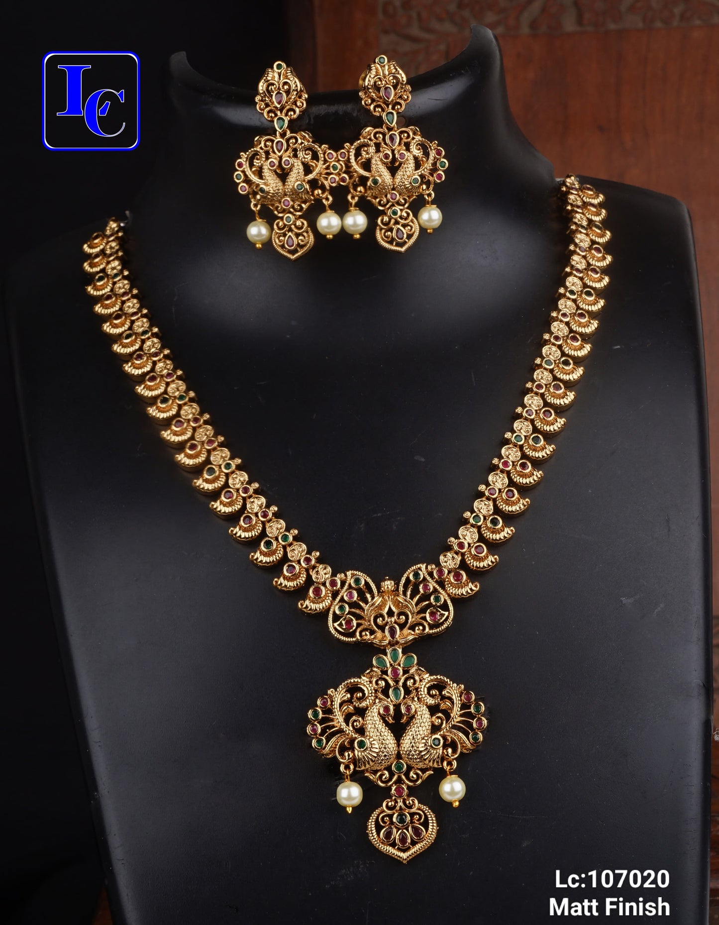 Regal Orchid Matt Finish Necklace Set - TheFindify