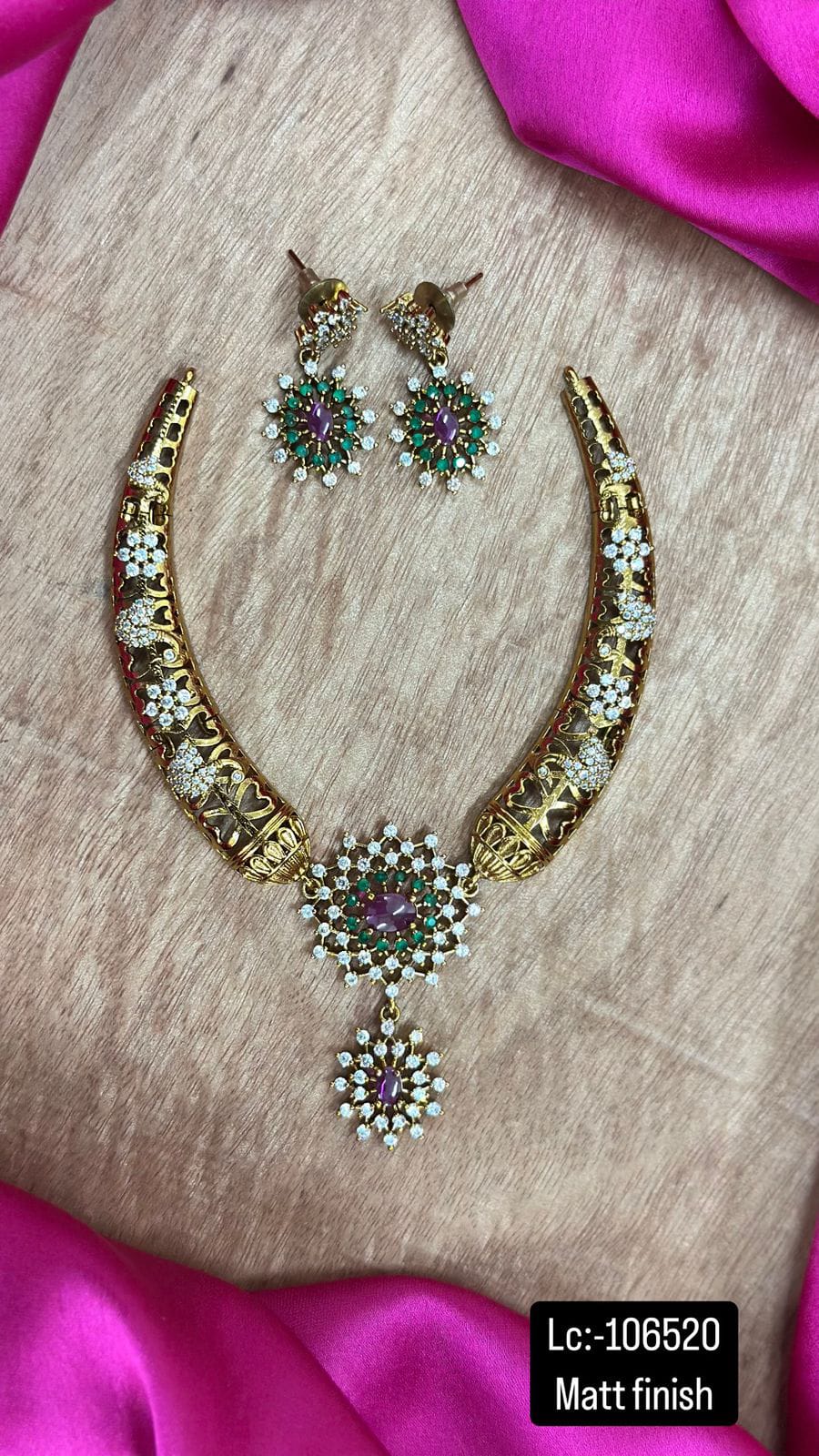 Indian Traditional Hasli Necklace - TheFindify