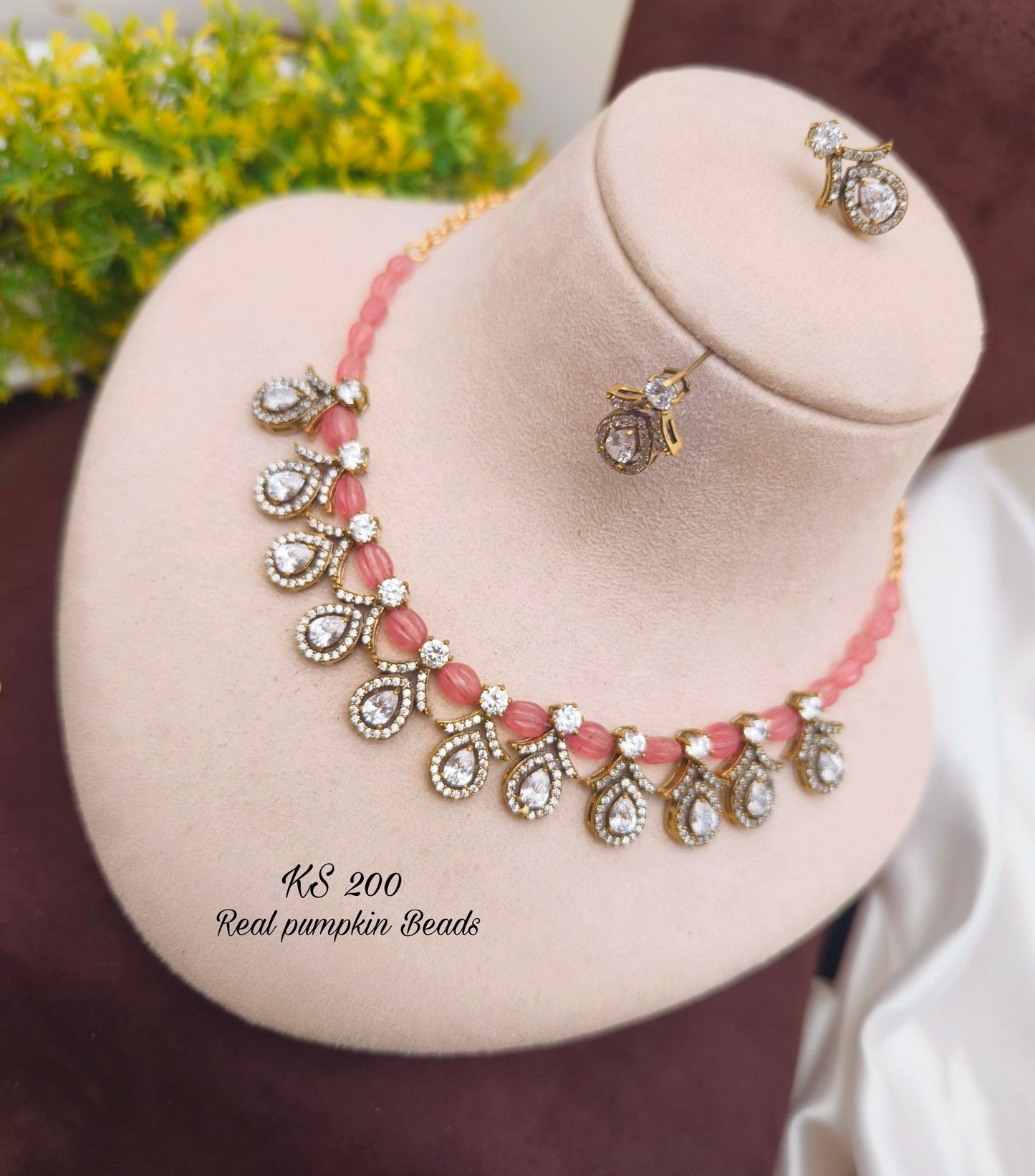 Stunning Stone Drop Necklace - TheFindify