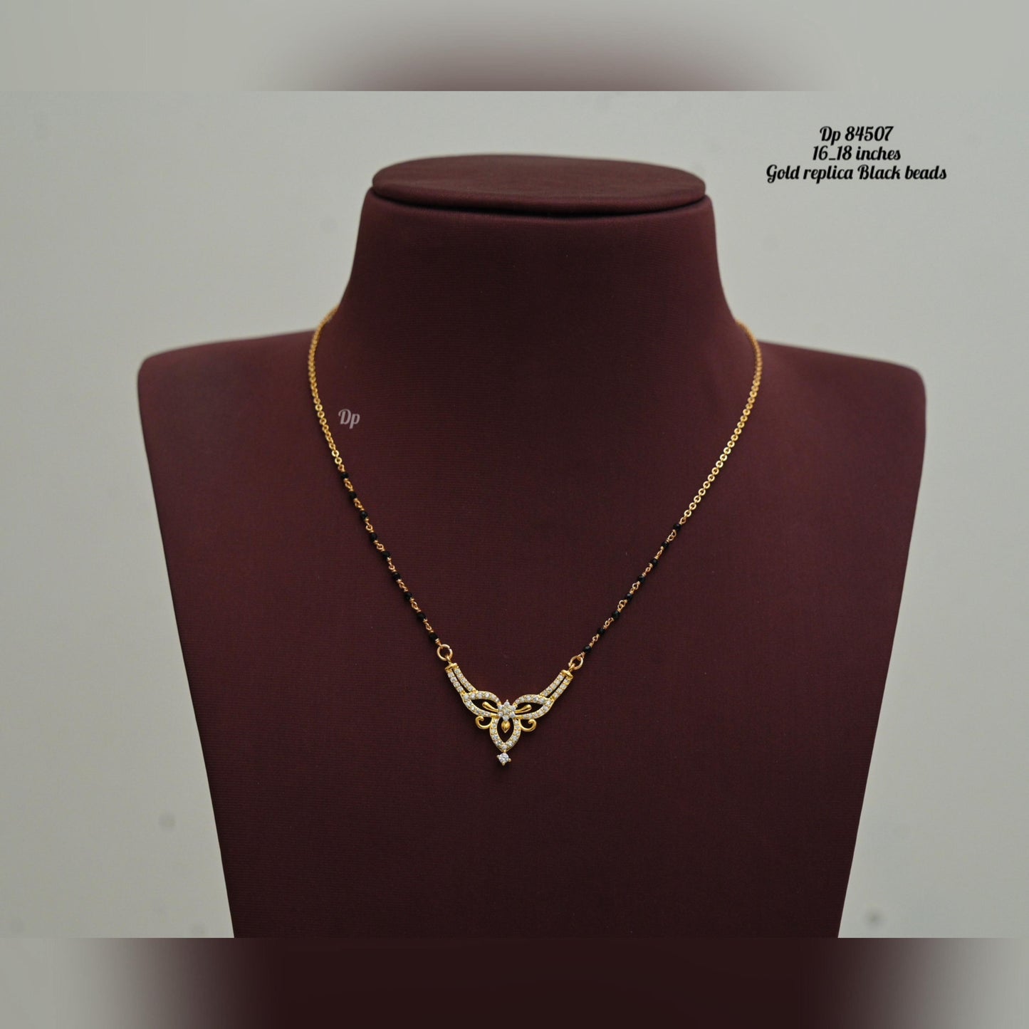 Reeva Radiance Black Beads Chain - TheFindify