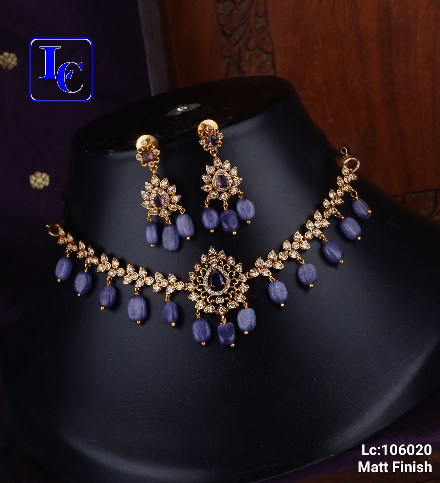 Rosette Spark Necklace - TheFindify