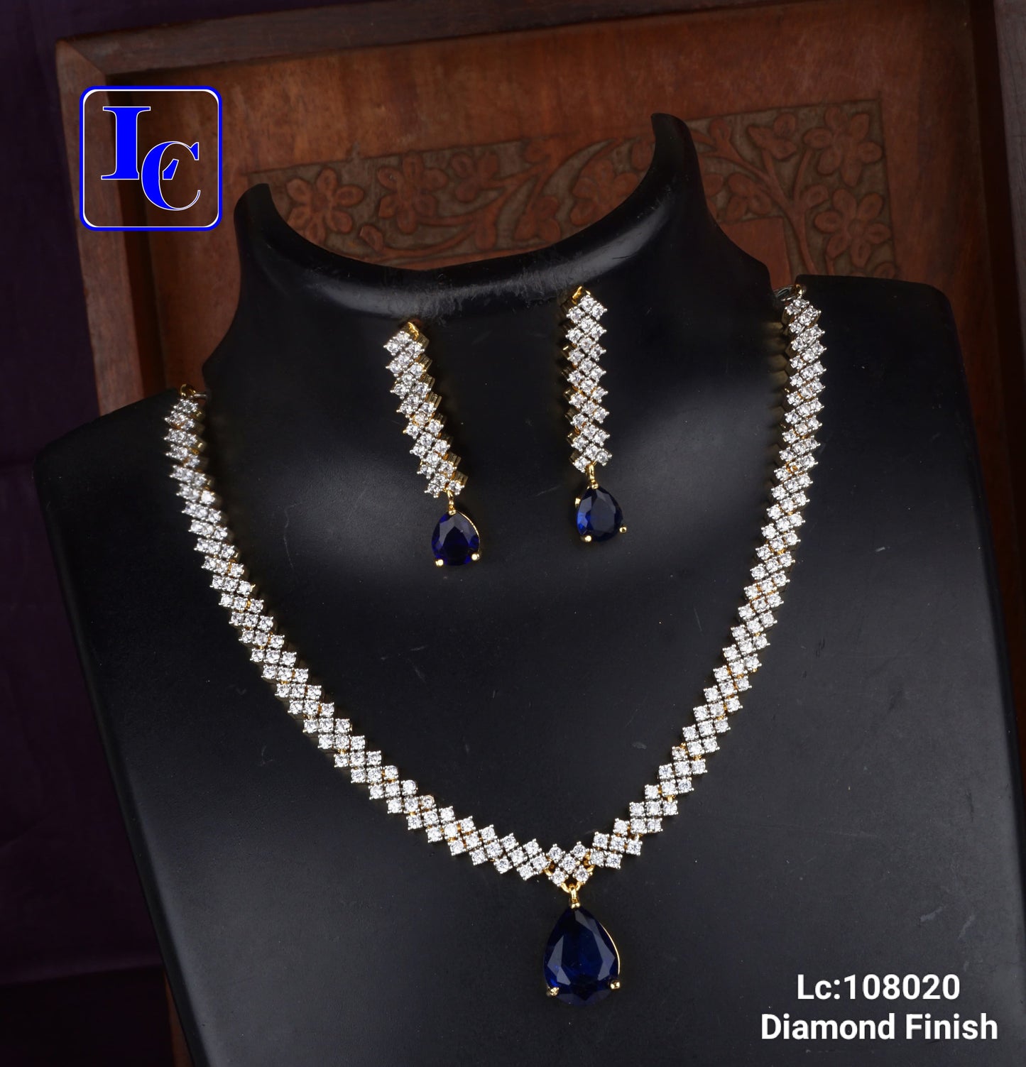 LustraGlow Diamond Finish Necklace - TheFindify