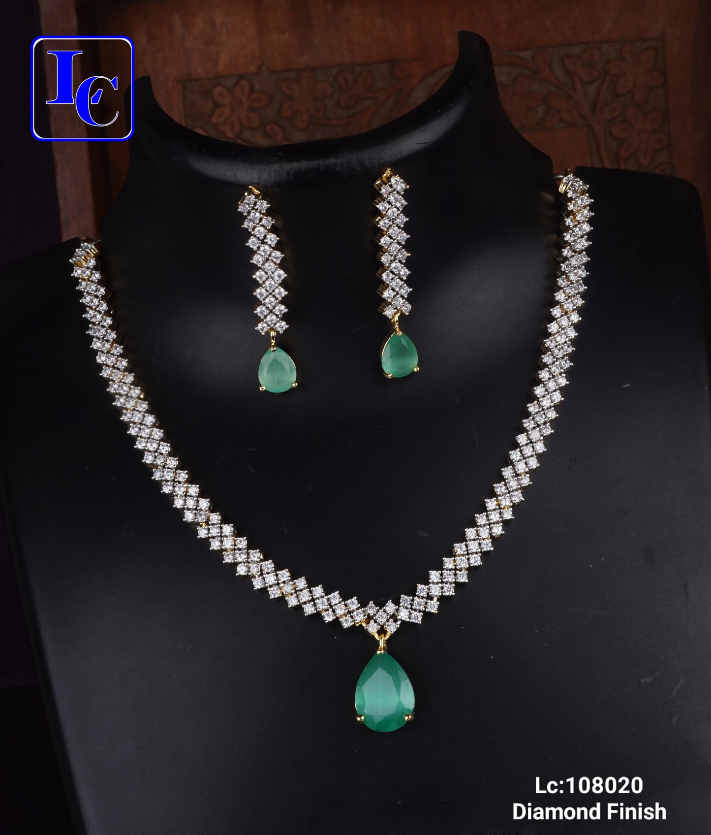 LustraGlow Diamond Finish Necklace - TheFindify