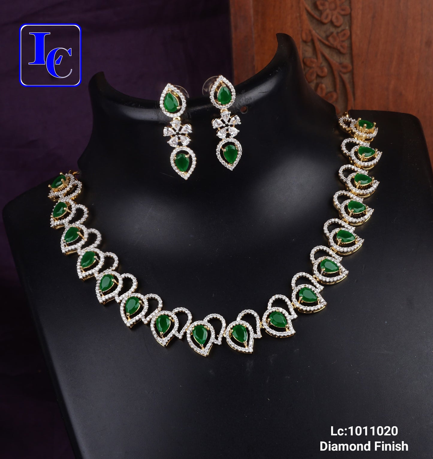 NovaHalo Diamond Finish Necklace Set - TheFindify