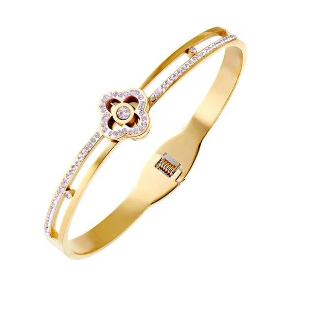 Four Petal Anti Tarnish 18k Gold Plated Necklace - TheFindify