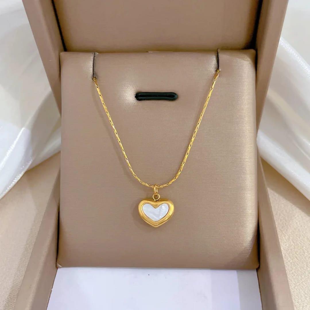 White Heart 18k Gold Plated Necklace - TheFindify