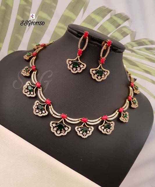 Datura Floral Coral Necklace Set - TheFindify