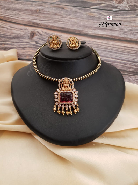 Elegant Swirl Chain With Goddess Lakshmi Necklace Set - TheFindify