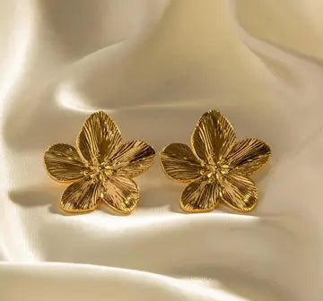 Floral Pattern Stud Earrings - TheFindify