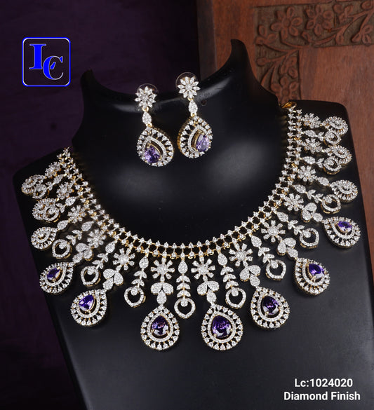 Gleam Luxe Diamond Finish Necklace Set - TheFindify