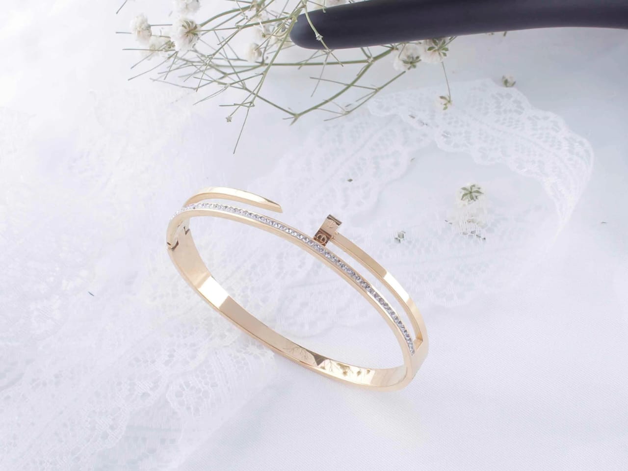 Serene Shimmer Bracelet