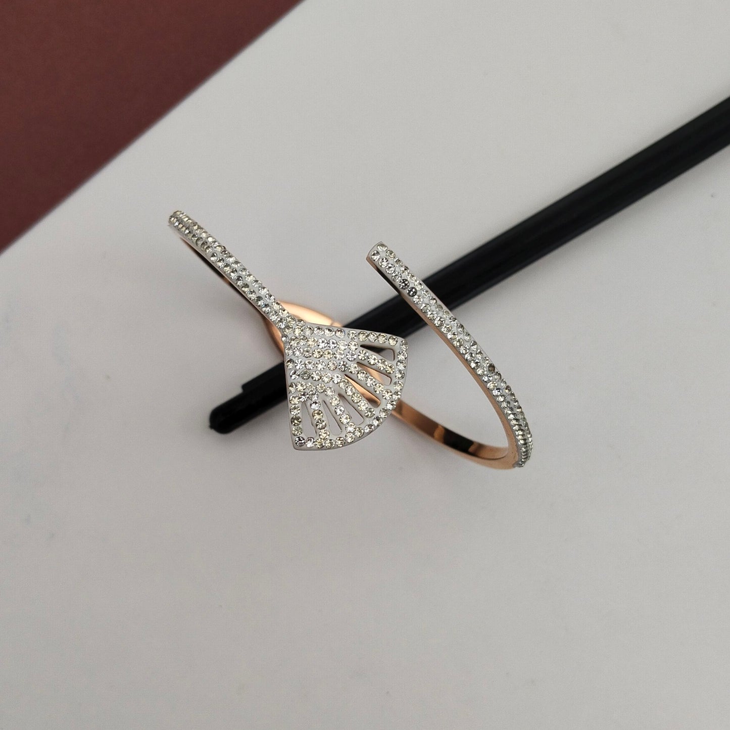 Seashell Elegant AntiTarnish Bracelet