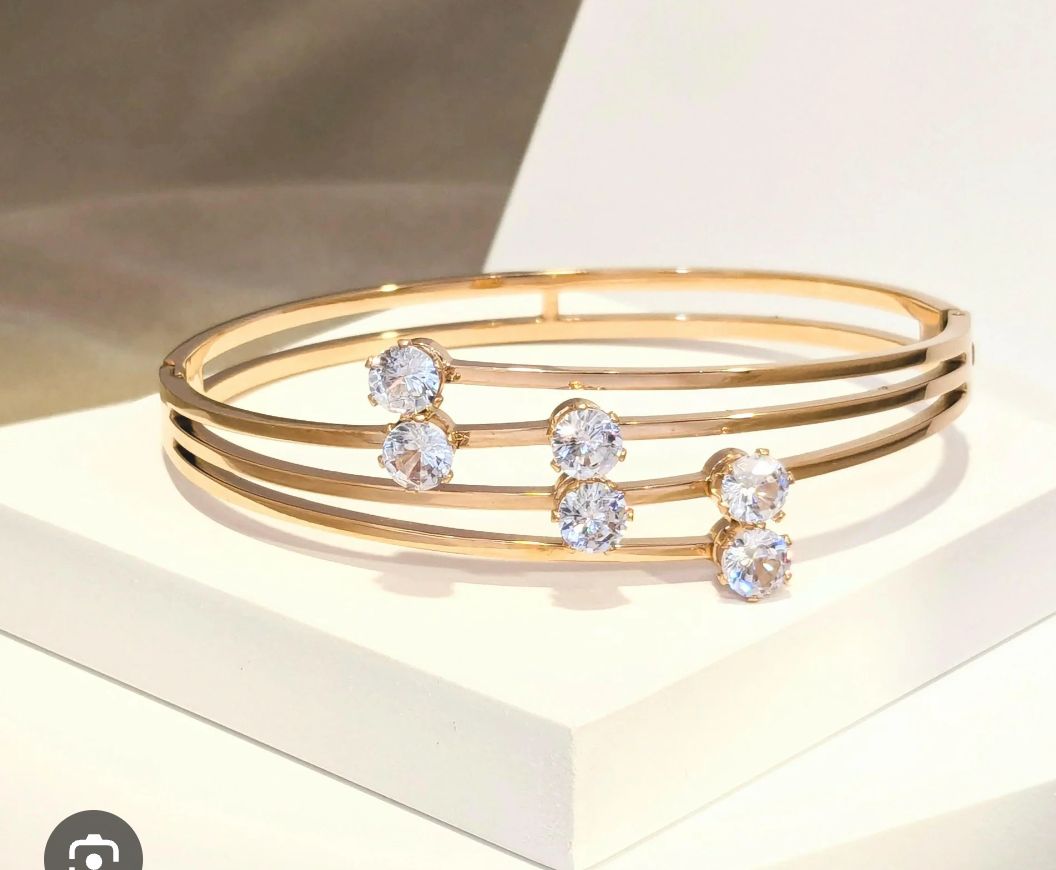 RainDrops Golden AntiTarnish Bracelet