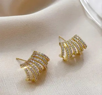 THEFINDIFY's Golden Spiral Earrings - TheFindify