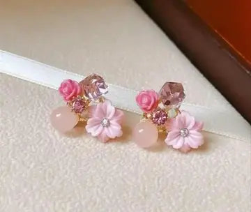 THEFINDIFY's Pink Floral Earrings - TheFindify