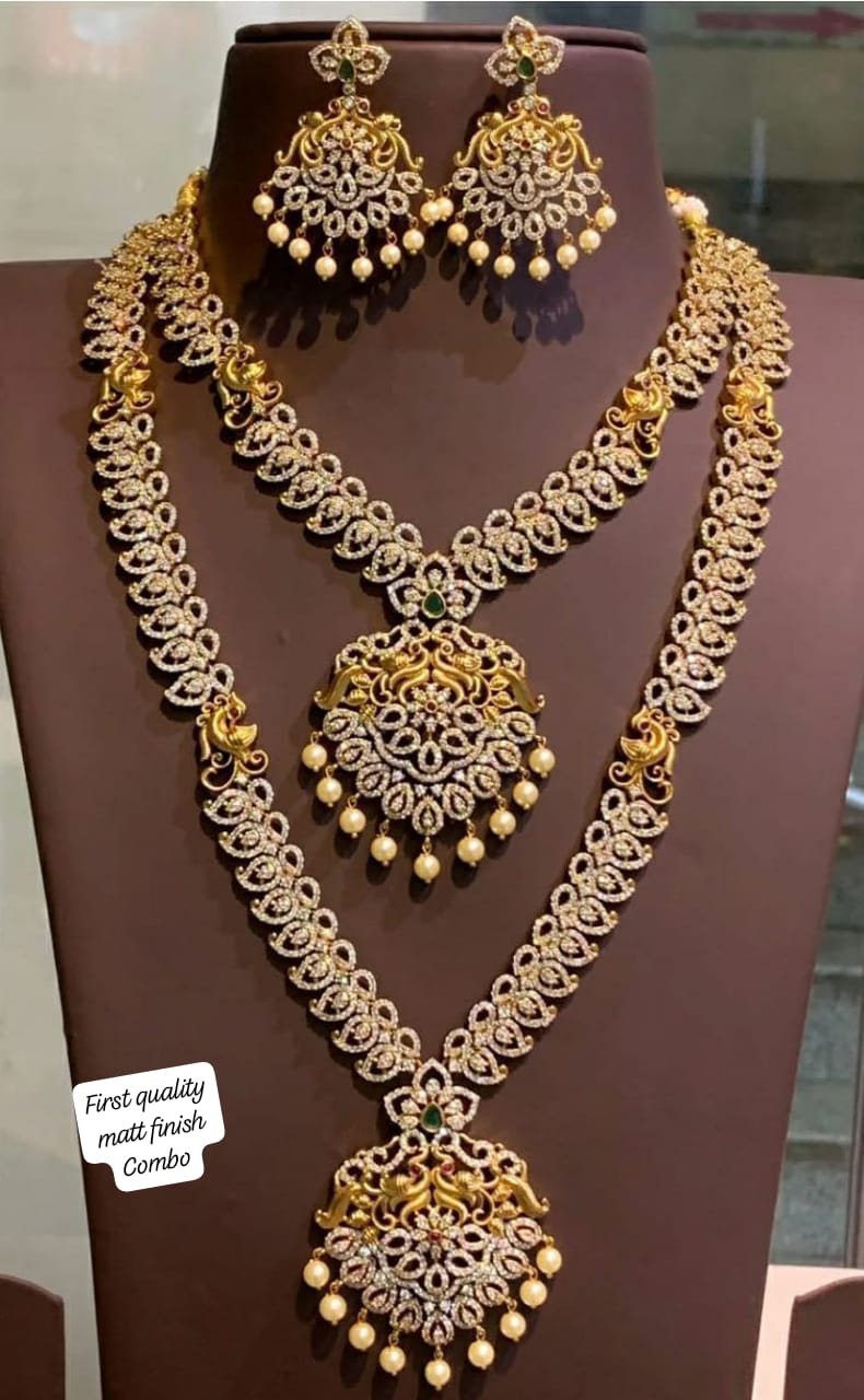 Ethereal Shimmer Matt Finish Necklace Combo - TheFindify