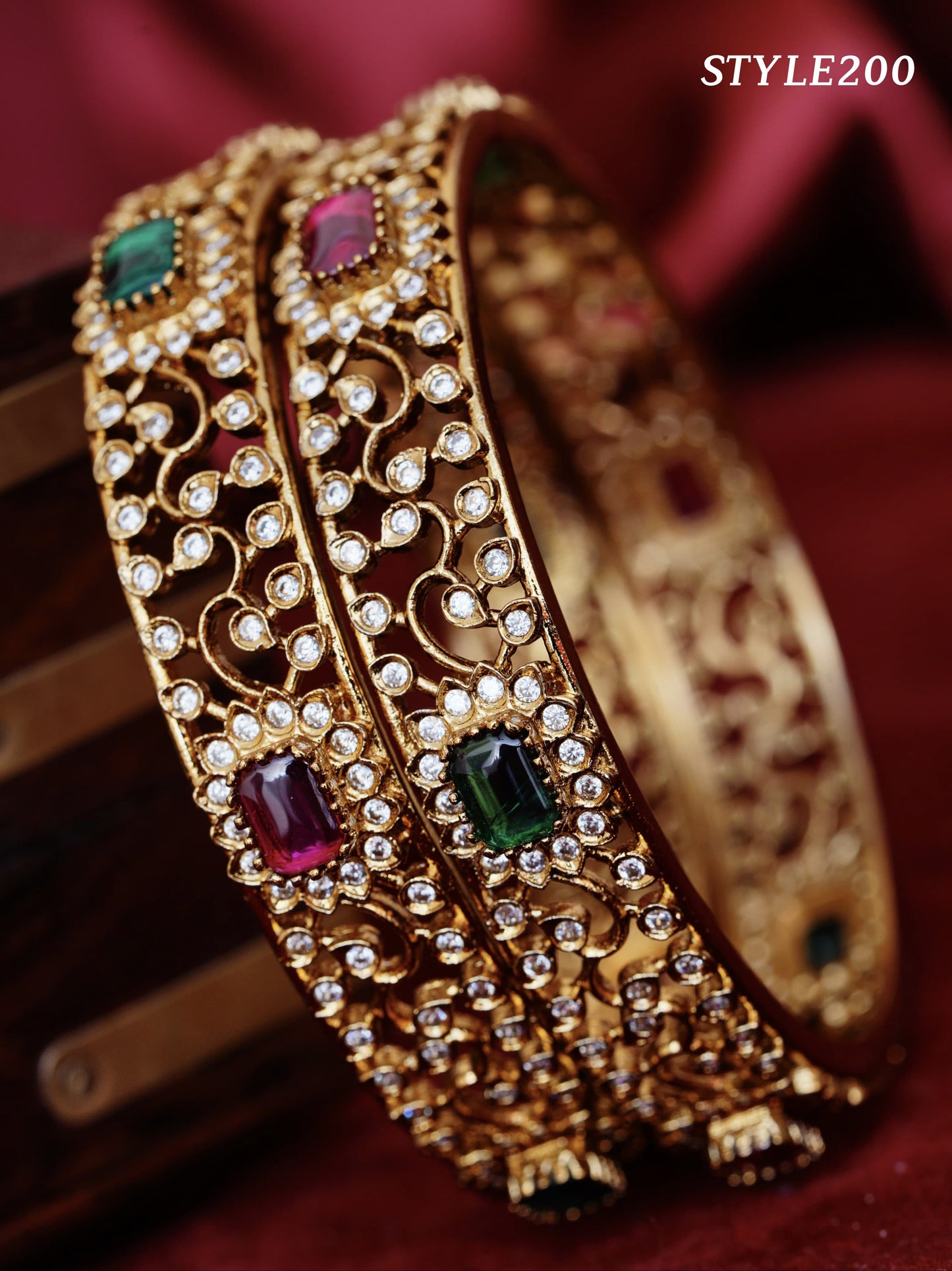 Kanchan Glow Bangle Set - TheFindify