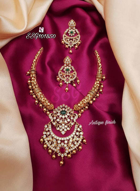 Royal Stone Hasli Choker Necklace - TheFindify