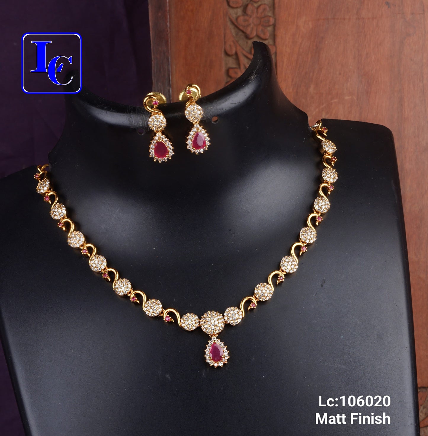 Circle Blooms Necklace Set - TheFindify