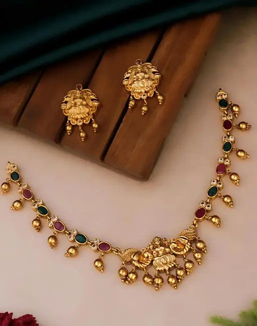 Nakshi Pacharatga Neckalce Set - TheFindify