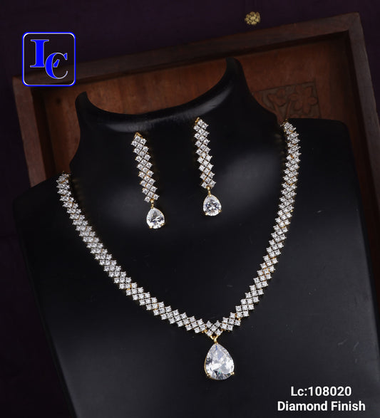 LustraGlow Diamond Finish Necklace - TheFindify