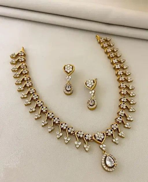 Culture Chic AD Mini Floral Necklace Set - TheFindify